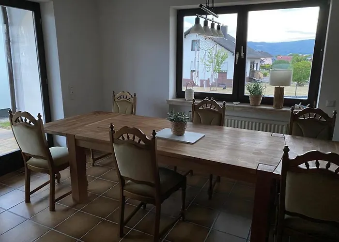Idyllisches Ferienhaus “Werra Ausblick” am Meißner